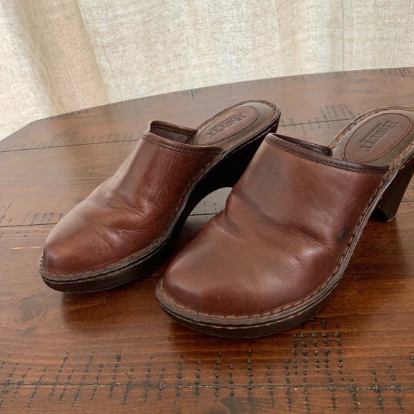 Born Clogs - Picture 2 of 6